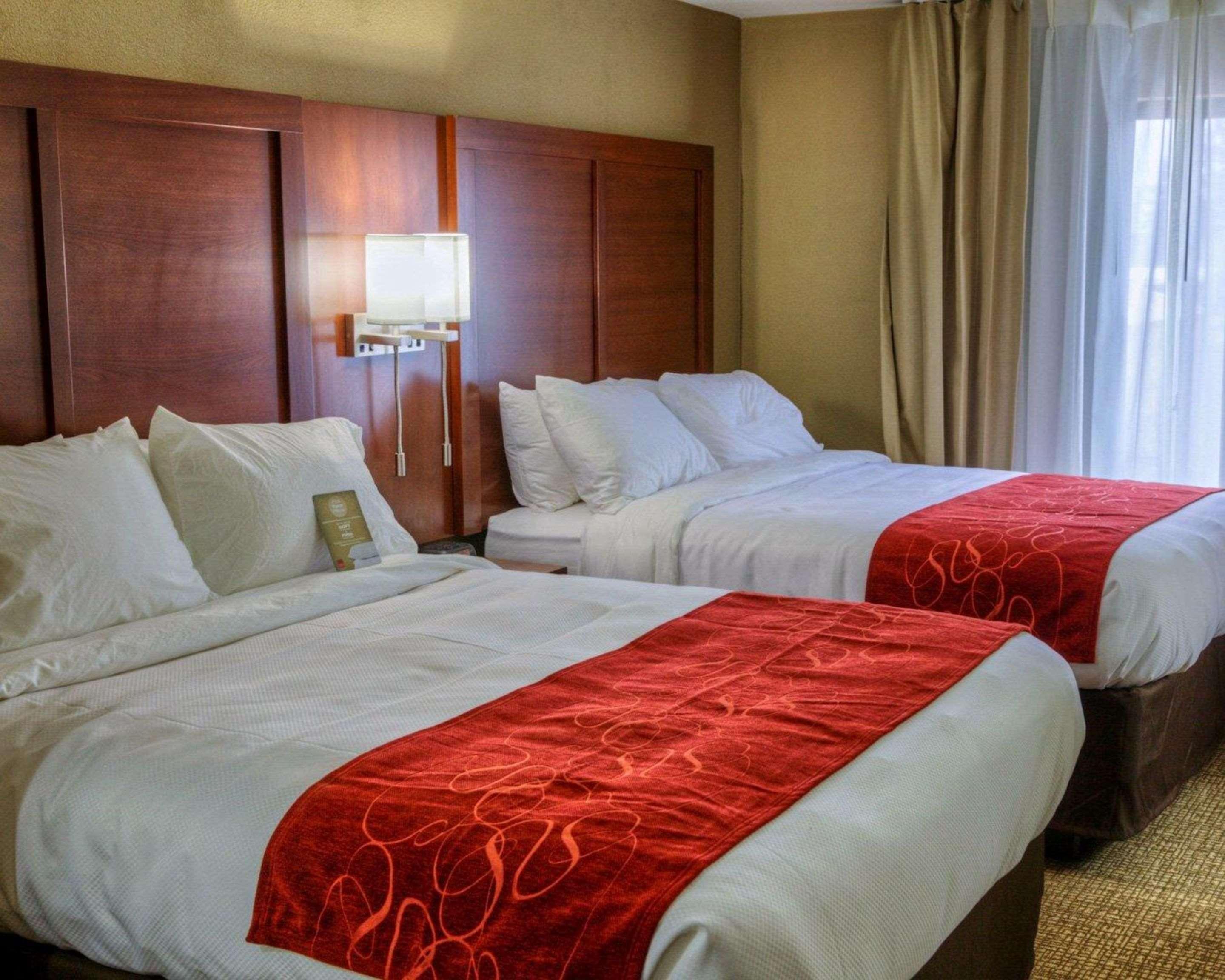 Comfort Suites Plymouth Near Us-30 Bagian luar foto