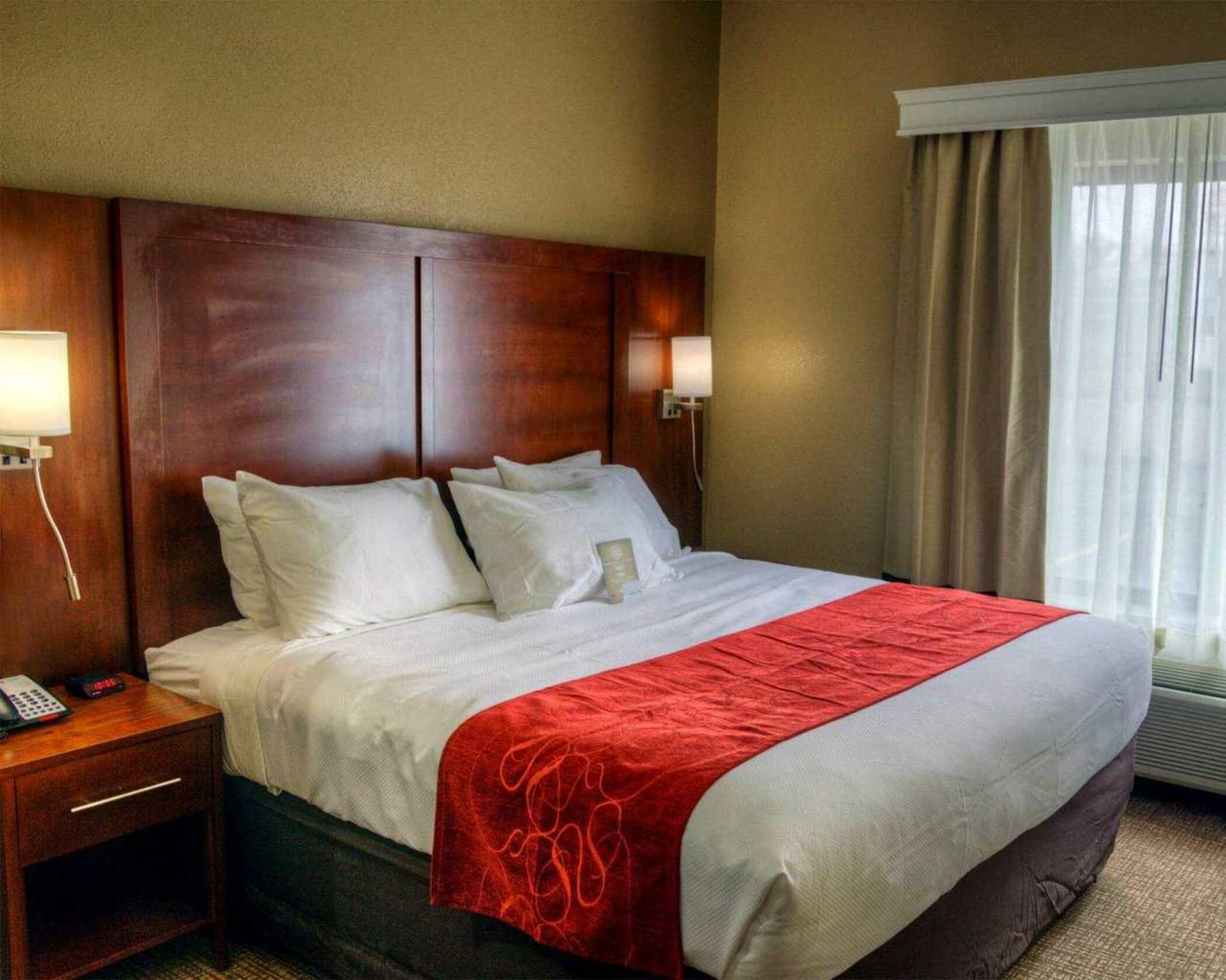 Comfort Suites Plymouth Near Us-30 Bagian luar foto