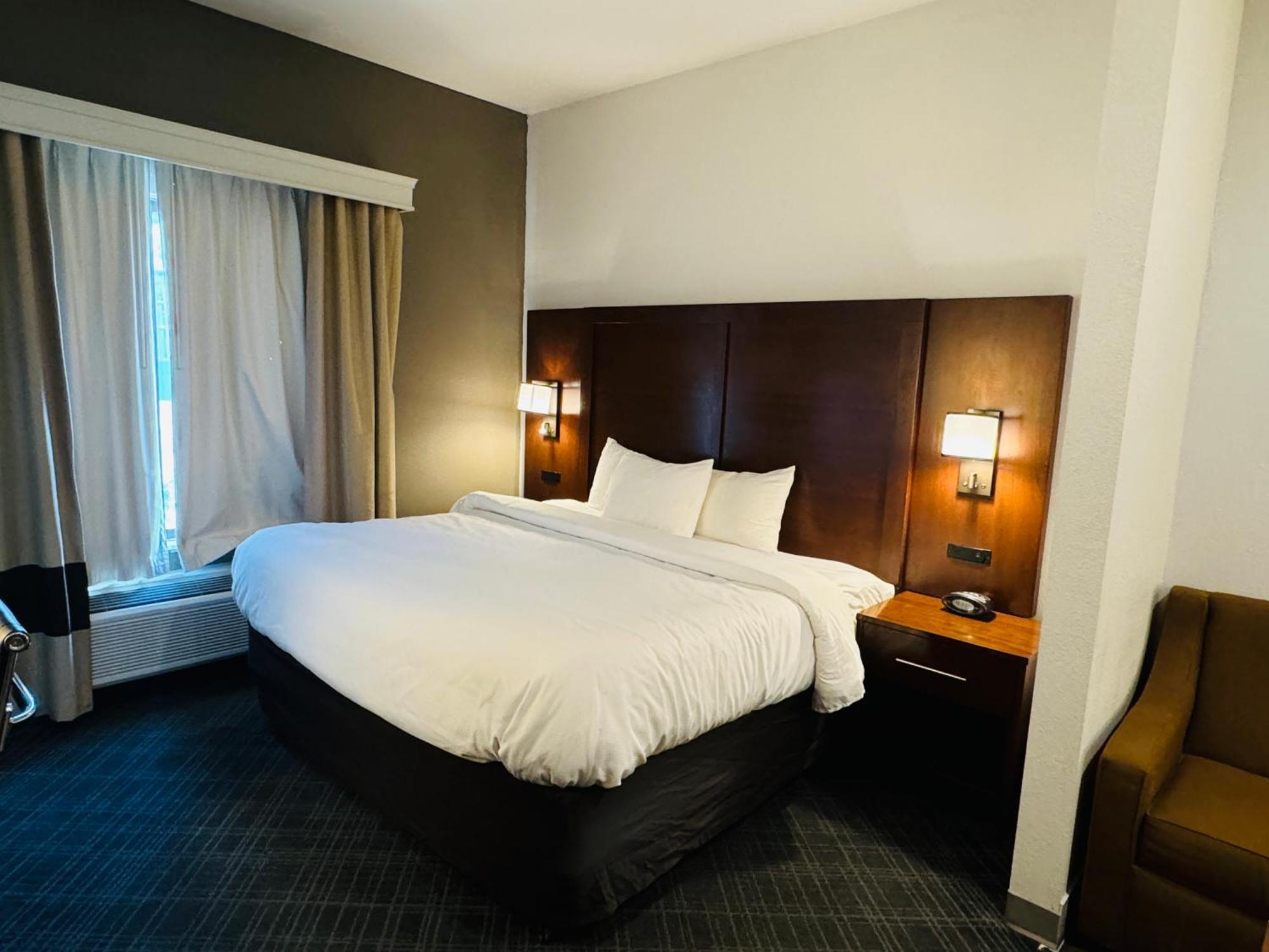 Comfort Suites Plymouth Near Us-30 Bagian luar foto