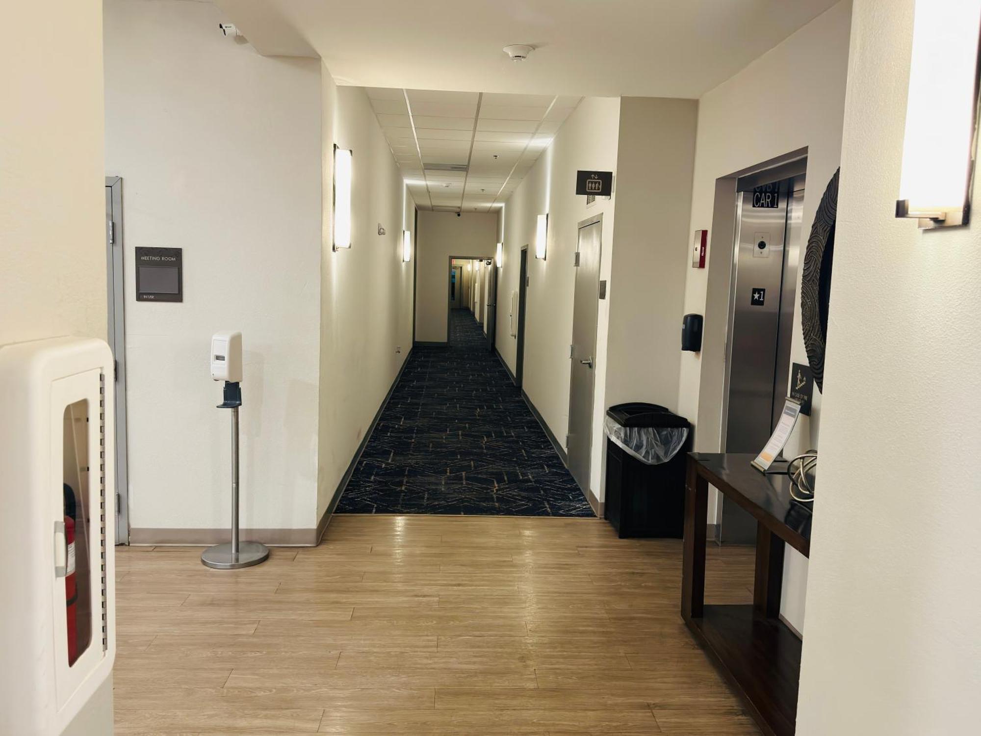 Comfort Suites Plymouth Near Us-30 Bagian luar foto