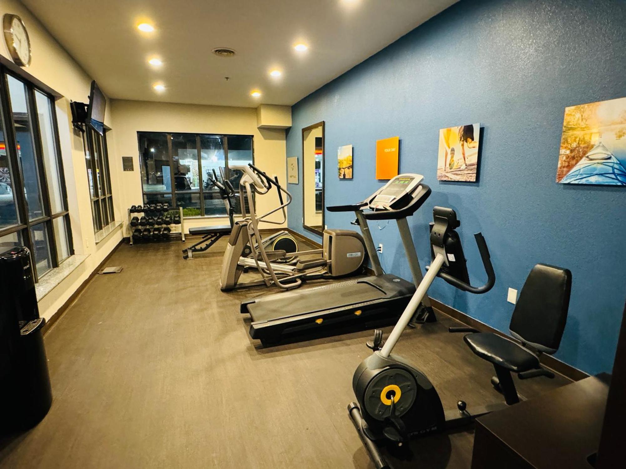 Comfort Suites Plymouth Near Us-30 Bagian luar foto