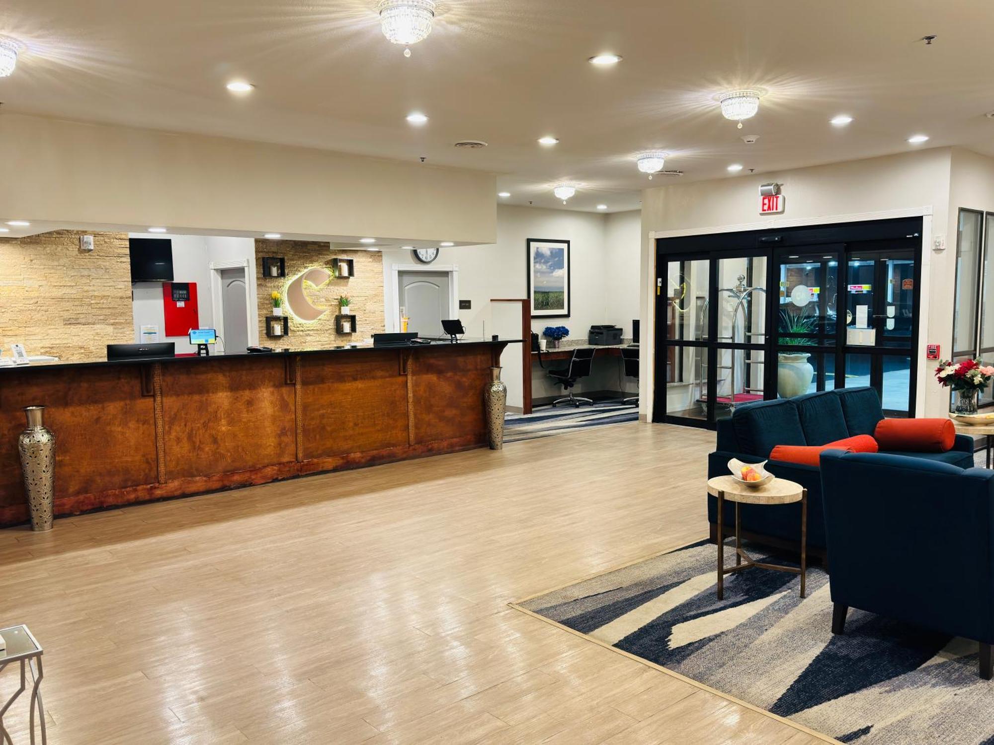 Comfort Suites Plymouth Near Us-30 Bagian luar foto